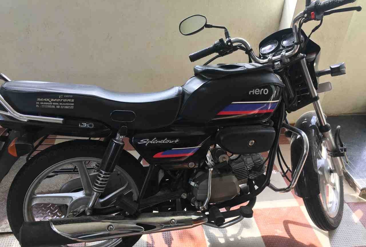 Hero Splendor Plus — কম তেলে বেশি চলে